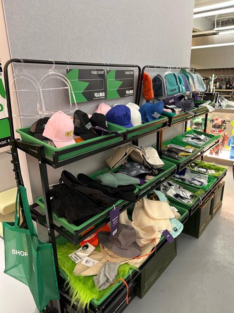 华玉服装品牌在变革中的崭新姿态