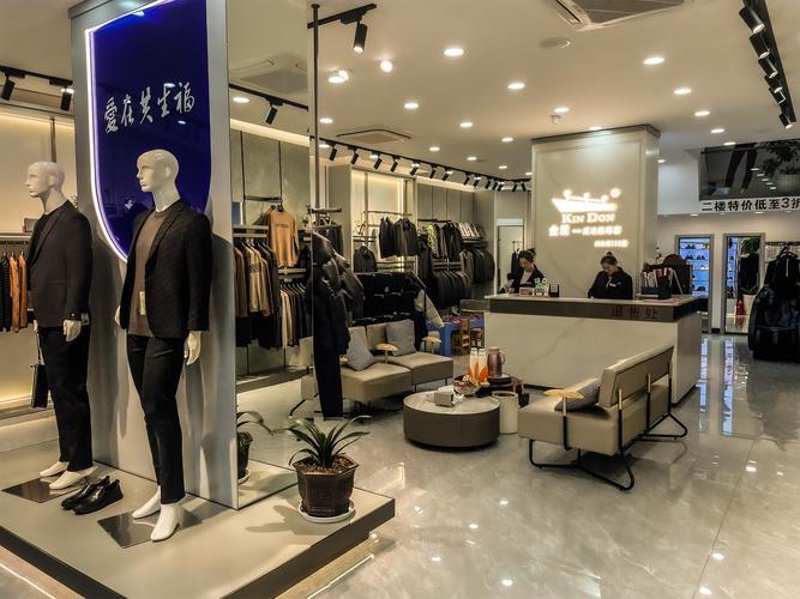 彭泽县服装业的新希望：华玉服饰引领潮流